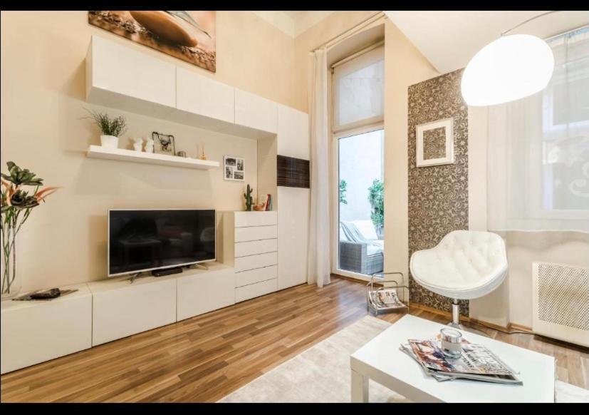 Apartmán Center Studio With Sauna And Patio Budapešť Exteriér fotografie